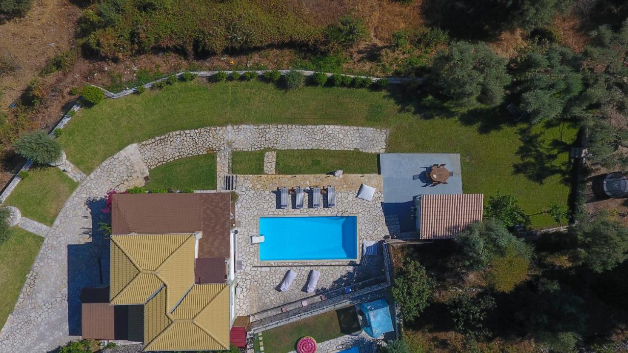 Villa Artemis Nikiana Esterno foto
