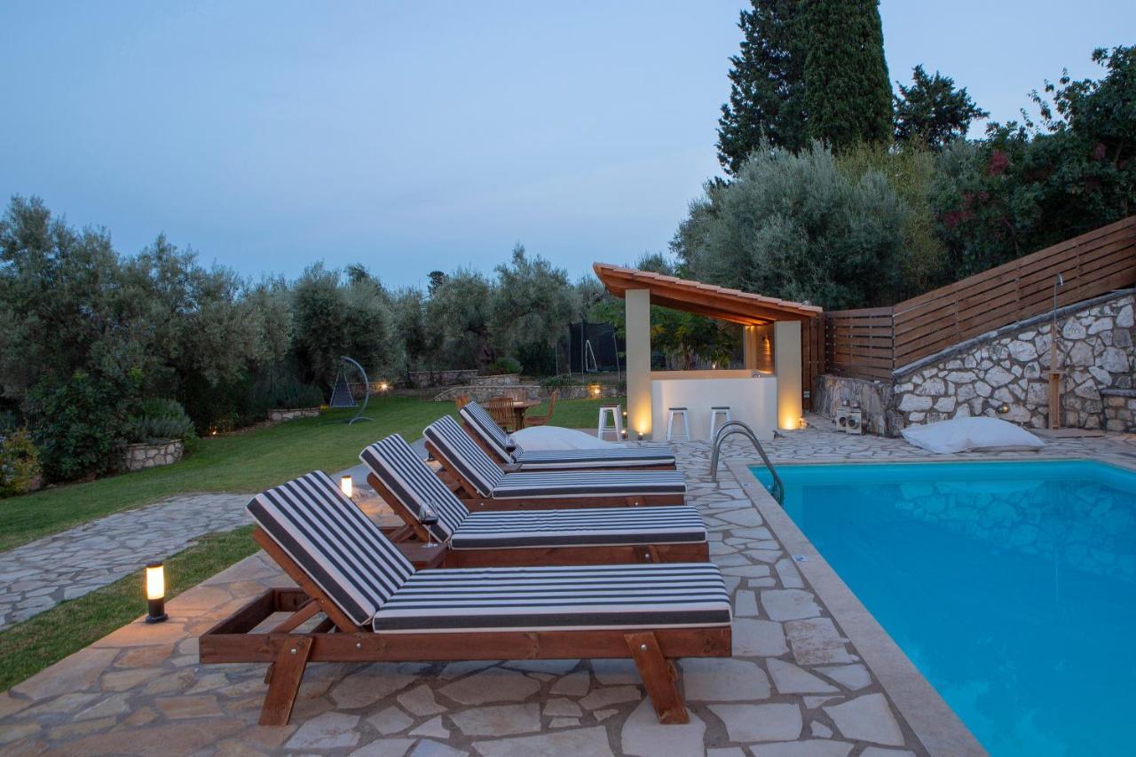Villa Artemis Nikiana Esterno foto